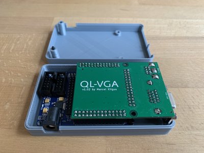 QL_VGA_case_open.jpg